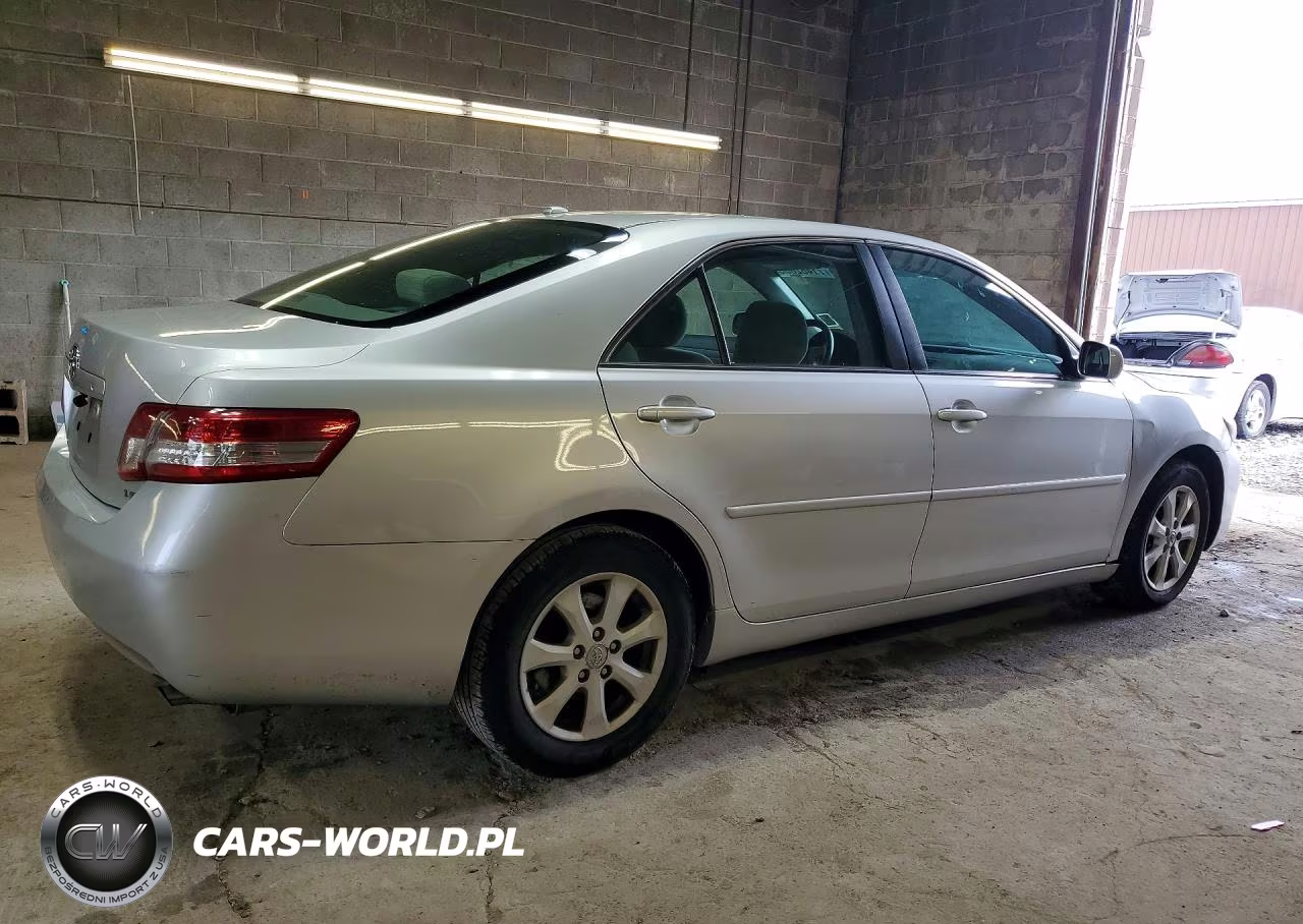 2011 Toyota Camry Le VIN:4T1BF3EK6BU652194 - 3