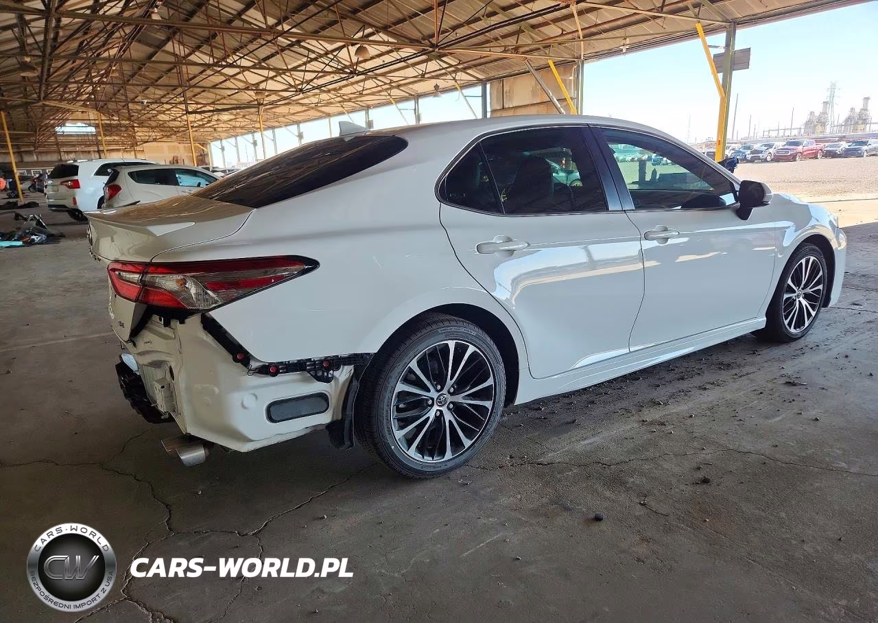 2020 Toyota Camry Se VIN:4T1G11AK0LU314774 - 3