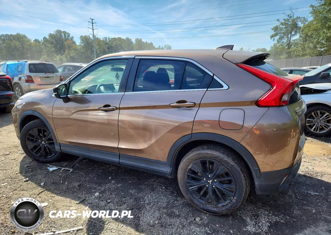 2018 Mitsubishi Eclipse Cross Le VIN:JA4AT4AA8JZ065471 - 2