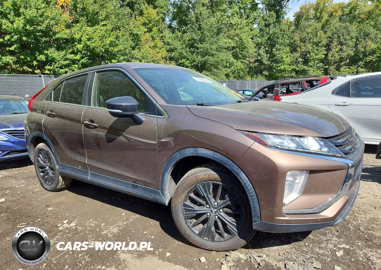 2018 Mitsubishi Eclipse Cross Le VIN:JA4AT4AA8JZ065471 - 4