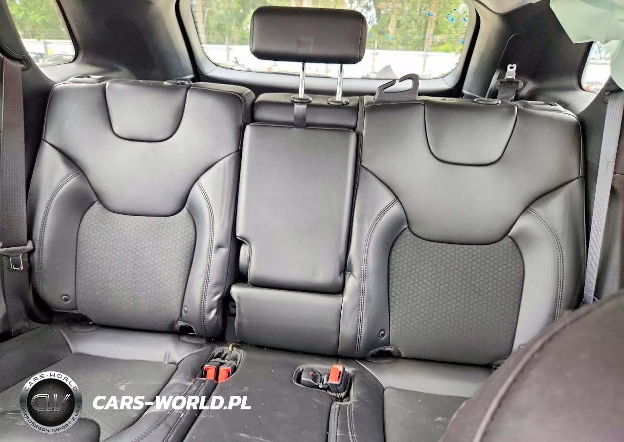 2019 Jeep Cherokee Latitude Plus VIN:1C4PJLLB0KD448292 - 10