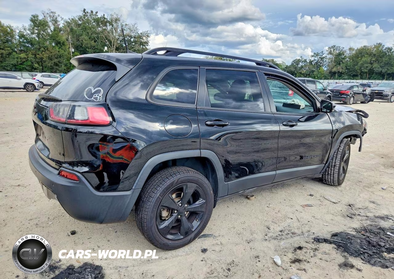 2019 Jeep Cherokee Latitude Plus VIN:1C4PJLLB0KD448292 - 3