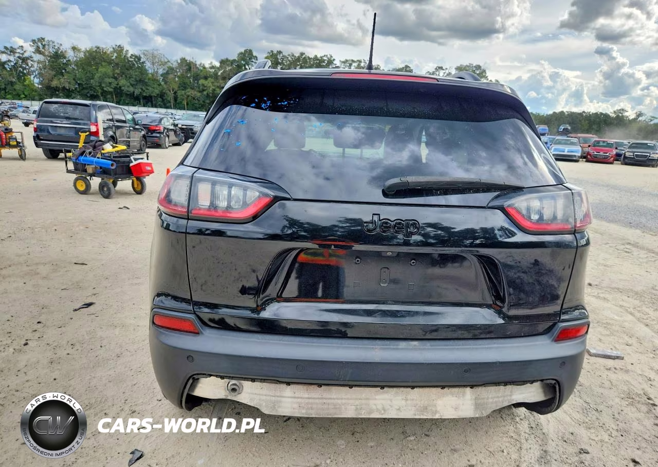 2019 Jeep Cherokee Latitude Plus VIN:1C4PJLLB0KD448292 - 6