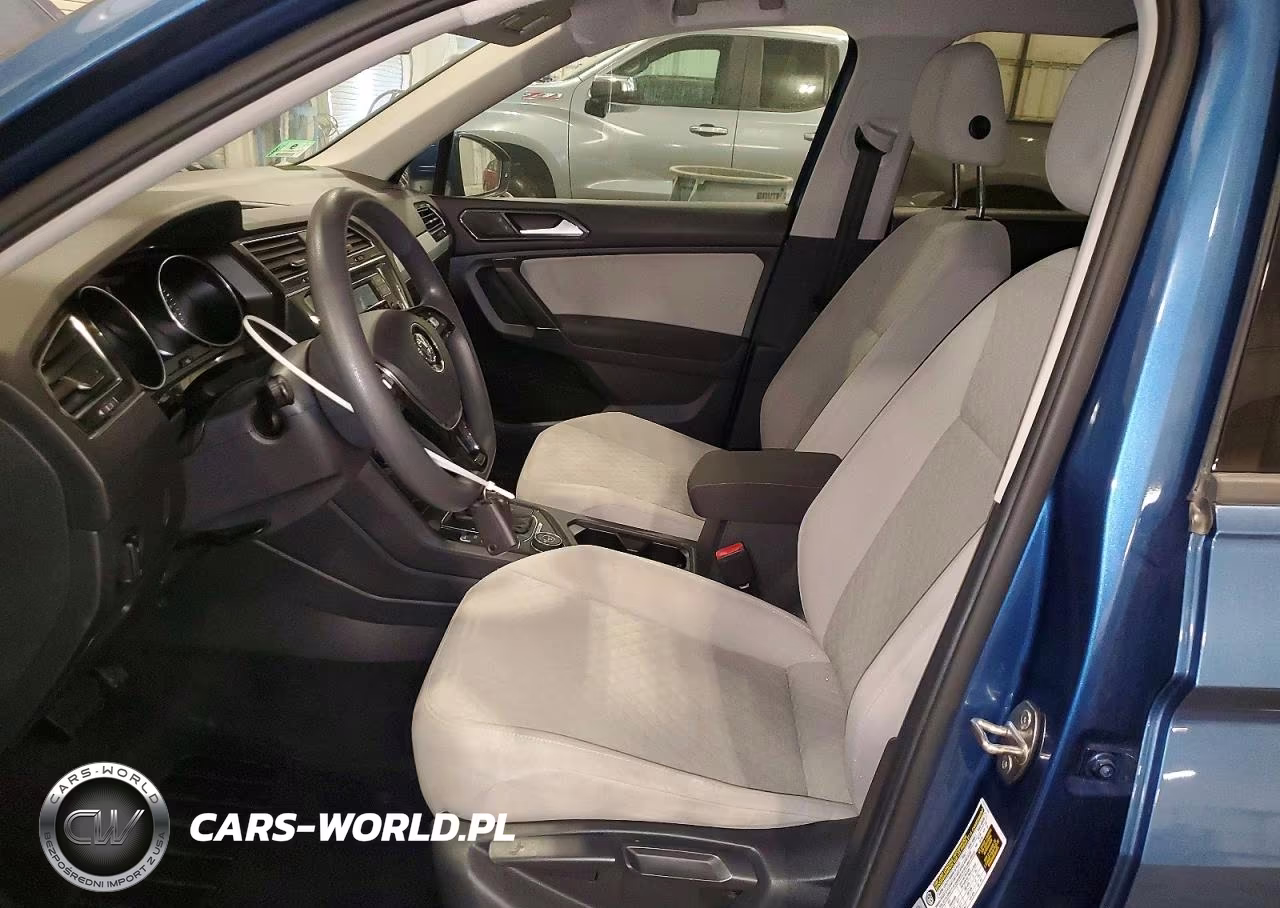 2018 Volkswagen Tiguan S VIN:3VV0B7AX1JM123532 - 7
