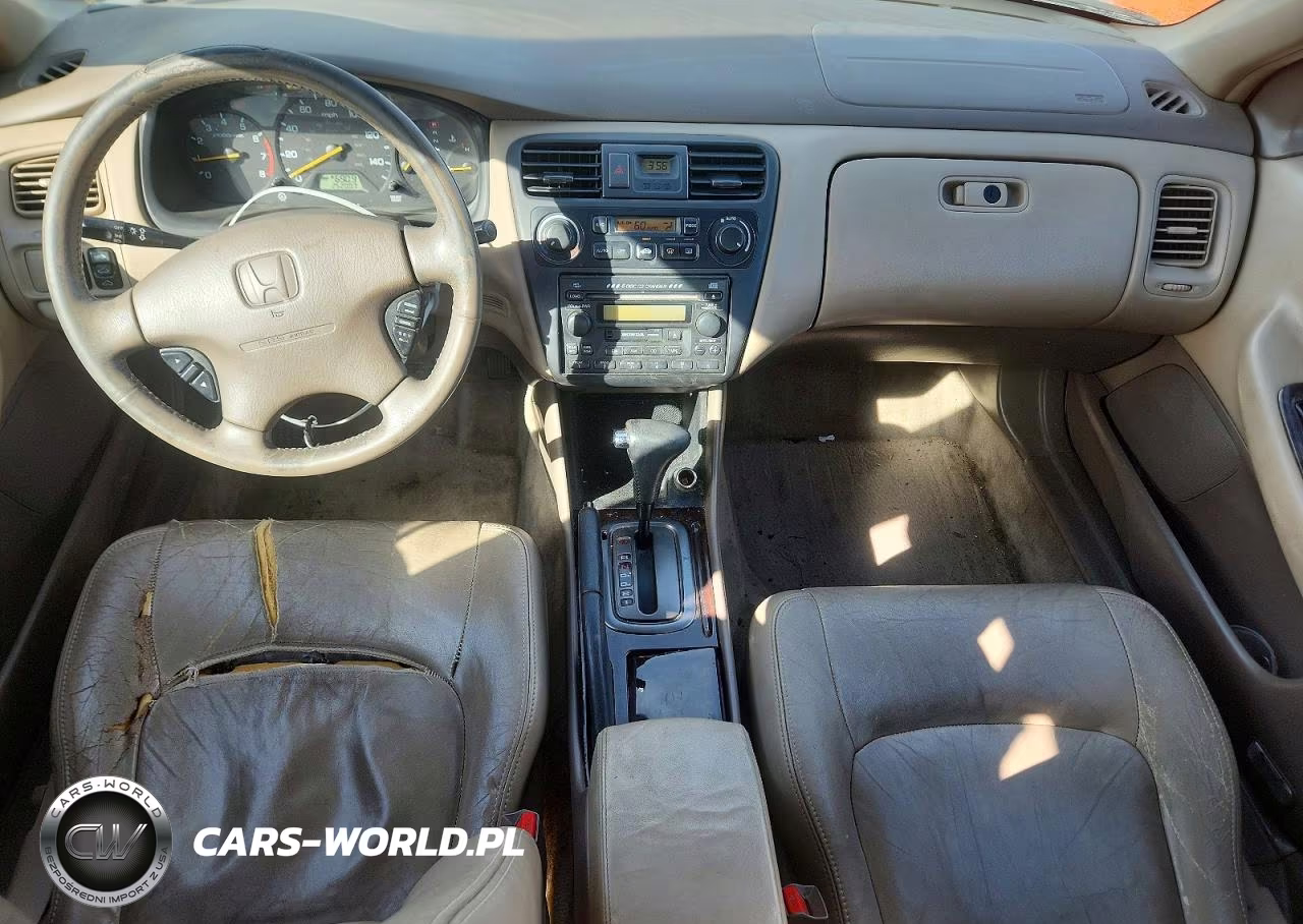 2002 Honda Accord Ex VIN:1HGCG16522A045554 - 8