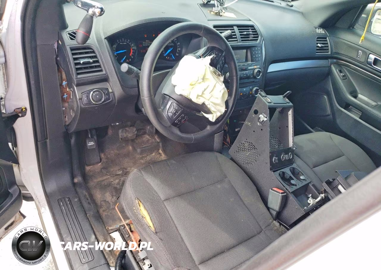 2018 Ford Explorer Police Interceptor VIN:1FM5K8AR3JGB47218 - 8