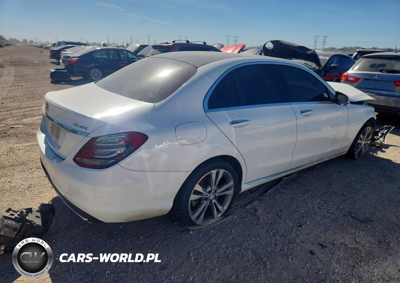 2015 Mercedes-Benz C 300 4Matic VIN:55SWF4KB5FU059472 - 3