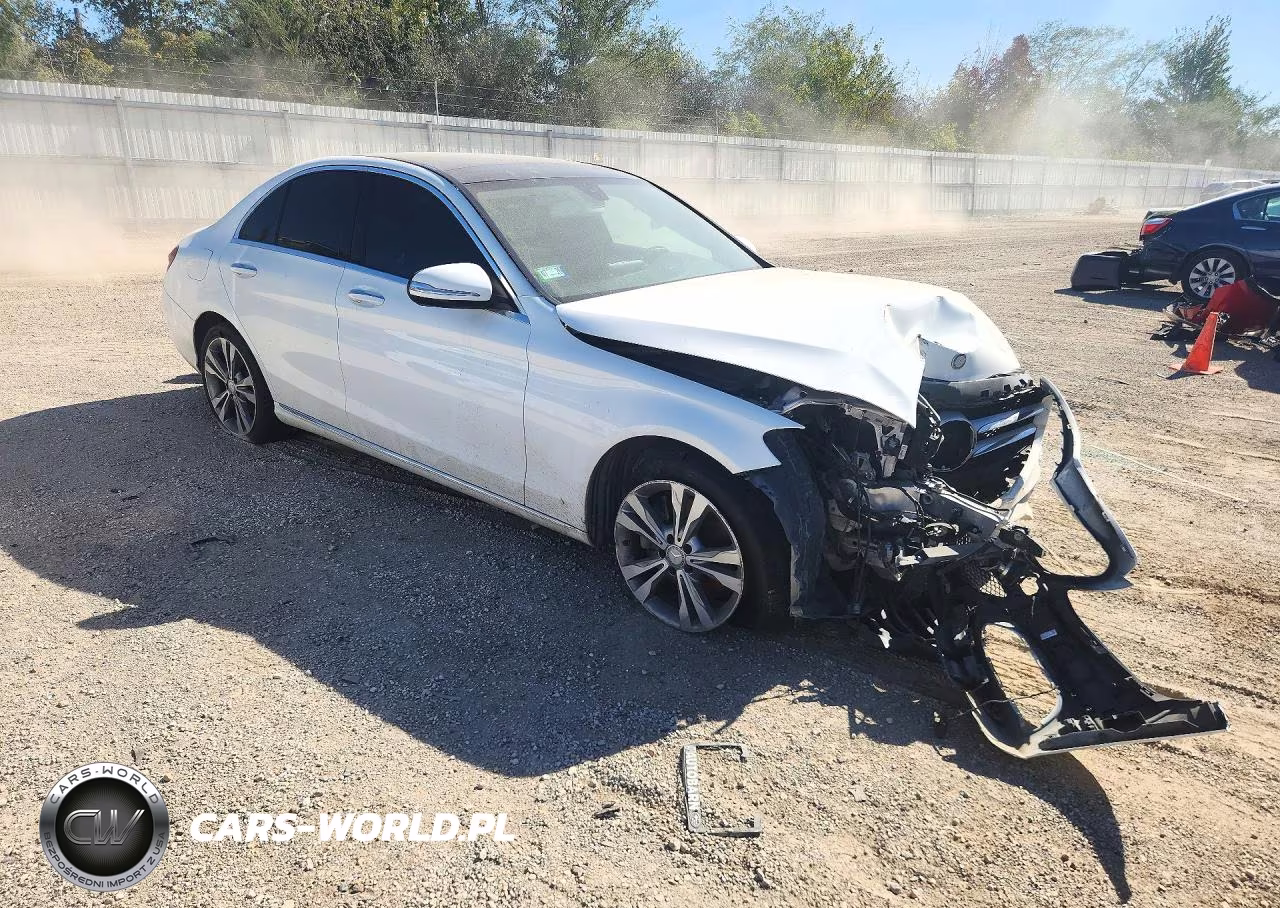 2015 Mercedes-Benz C 300 4Matic VIN:55SWF4KB5FU059472 - 4