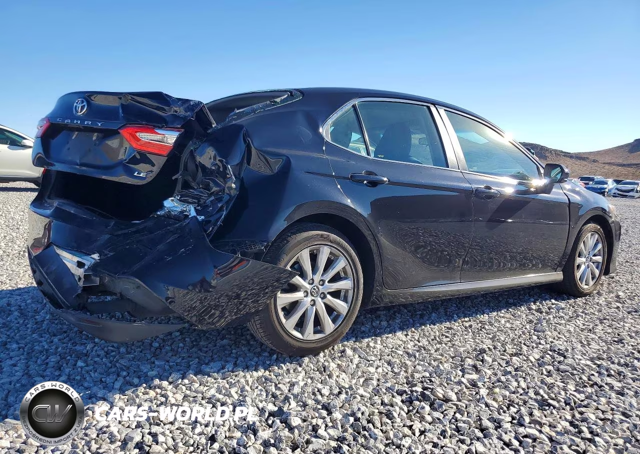 2018 Toyota Camry Le VIN:4T1B11HK2JU511216 - 3
