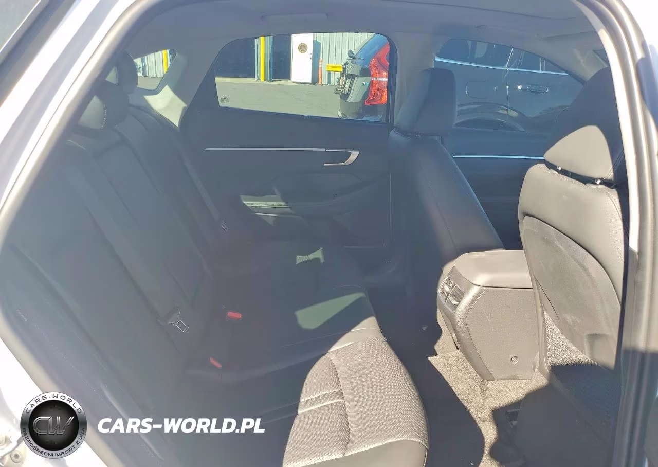 2025 Hyundai Sonata Hybrid Limited VIN:KMHL54JJ0SA127952 - 10