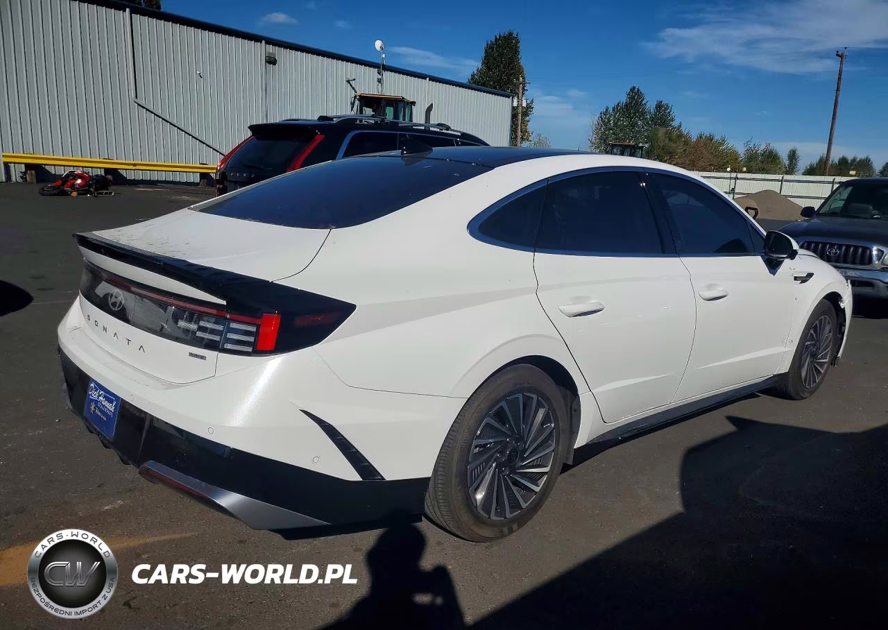 2025 Hyundai Sonata Hybrid Limited VIN:KMHL54JJ0SA127952 - 3