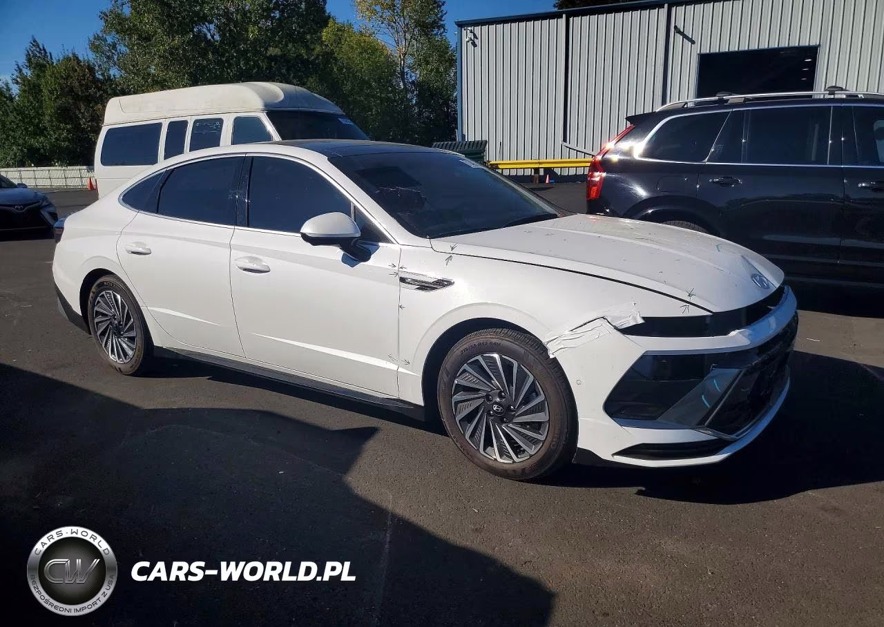 2025 Hyundai Sonata Hybrid Limited VIN:KMHL54JJ0SA127952 - 4