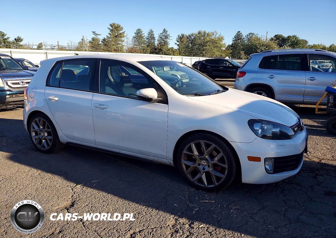 2014 Volkswagen Gti VIN:WVWGD7AJ6EW005002 - 4