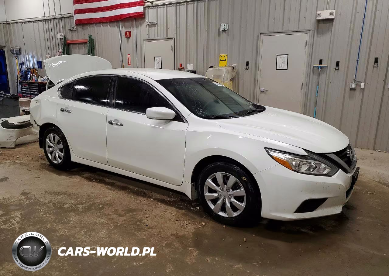 2016 Nissan Altima 2.5 S VIN:1N4AL3AP4GC261087 - 4