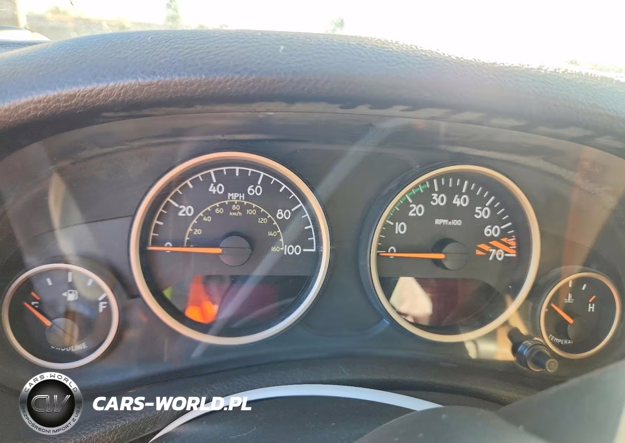 2016 Jeep Wrangler Unlimited Sahara VIN:1C4BJWEG3GL314619 - 9