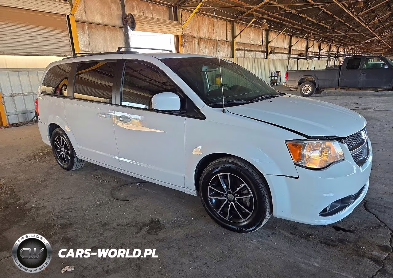 2019 Dodge Grand Caravan Gt VIN:2C4RDGEG9KR620770 - 4