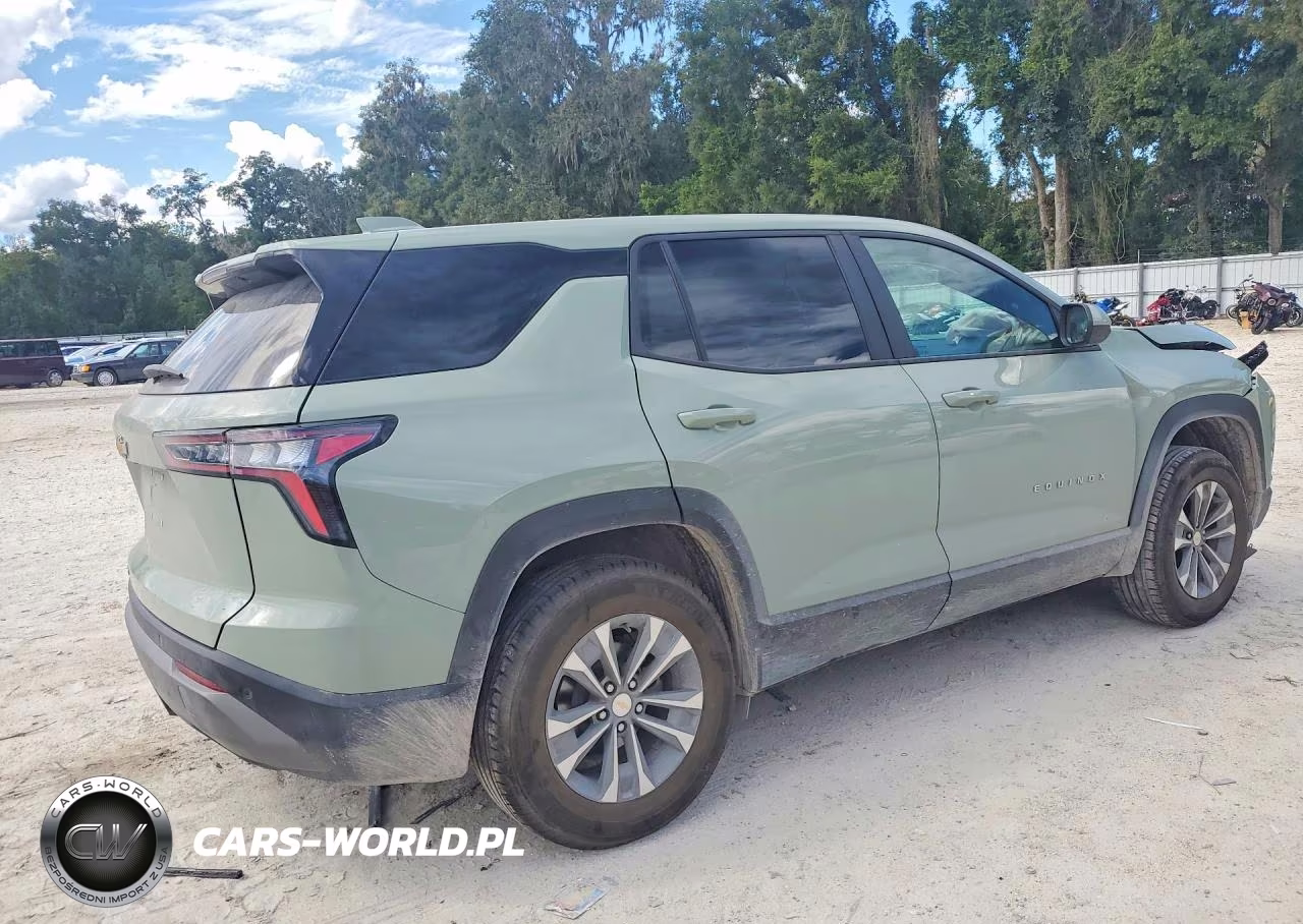 2026 Chevrolet Equinox Lt VIN:3GNAXPEG7TL330084 - 3