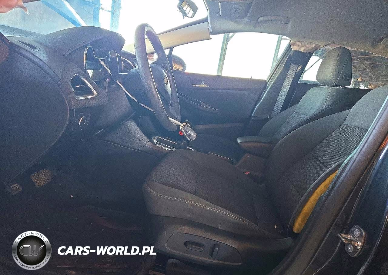 2017 Chevrolet Cruze Lt VIN:1G1BE5SM7H7263217 - 7