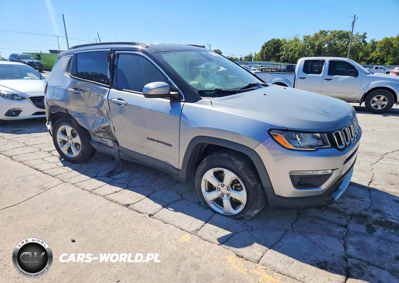 2020 Jeep Compass Latitude VIN:3C4NJDBB2LT174264 - 4