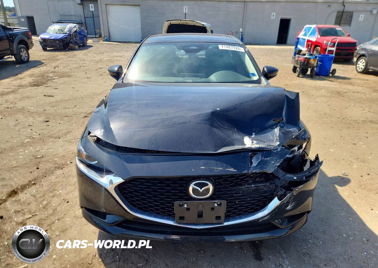 2025 Mazda 3 Preferred VIN:JM1BPACM0S1776568 - 5