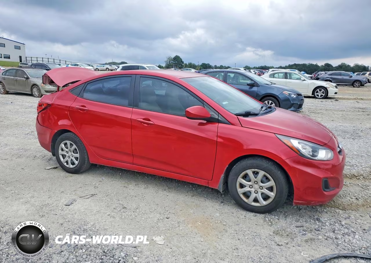 2013 Hyundai Accent VIN:KMHCT4AE2DU434727 - 4