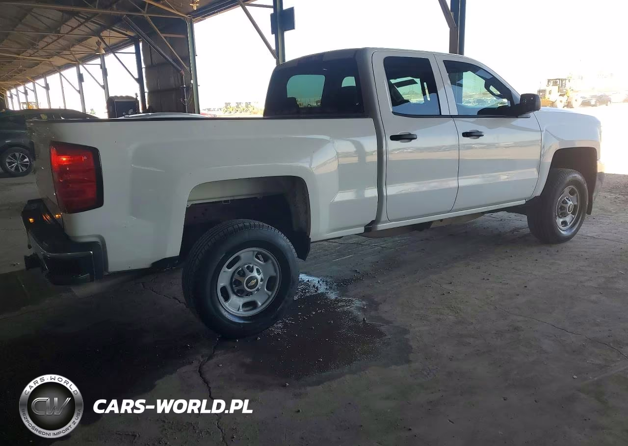 2017 Chevrolet Silverado C2500 Heavy Duty VIN:1GC2CUEG7HZ231577 - 3