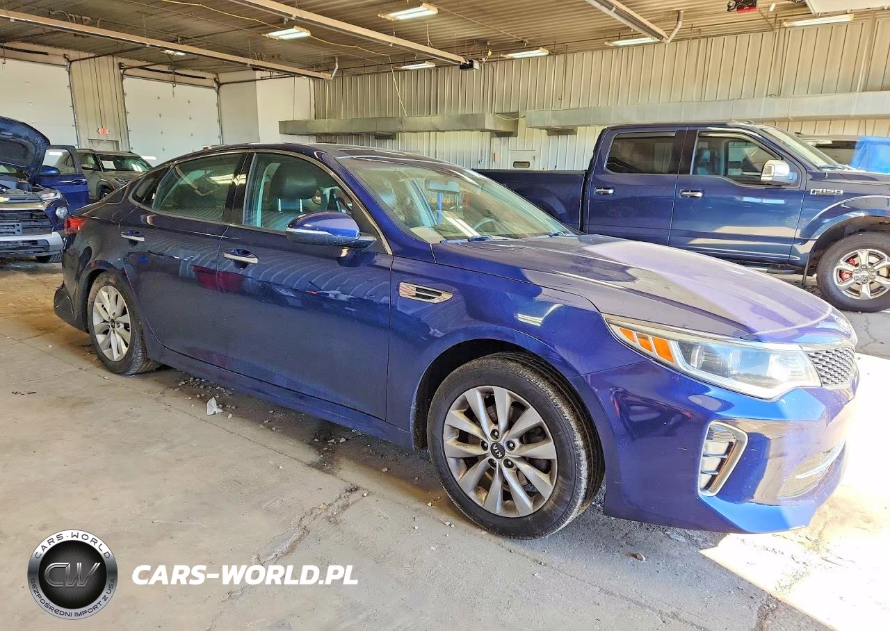 2018 Kia Optima S VIN:5XXGT4L38JG250203 - 4