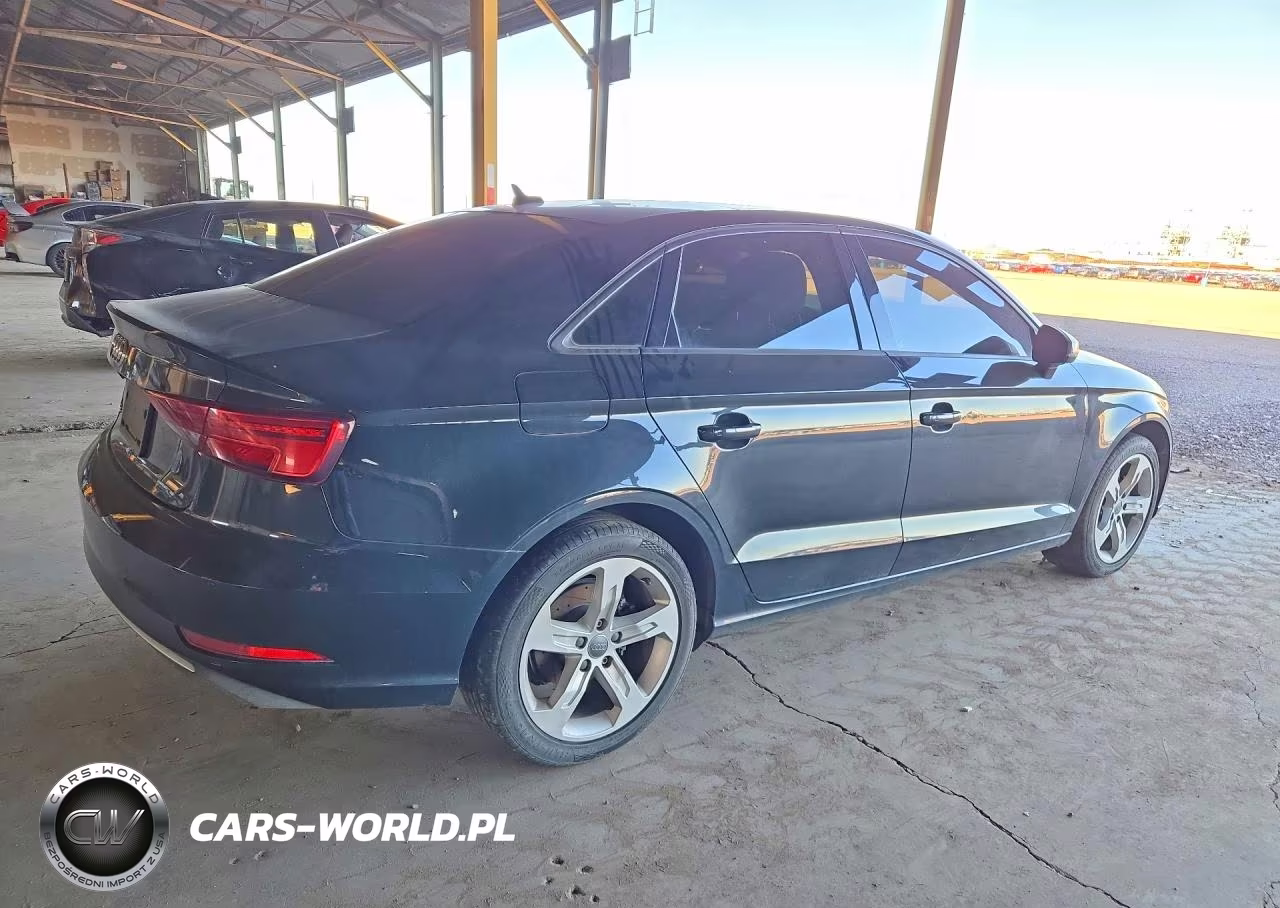 2018 Audi A3 Premium VIN:WAUAUGFF6J1043408 - 3