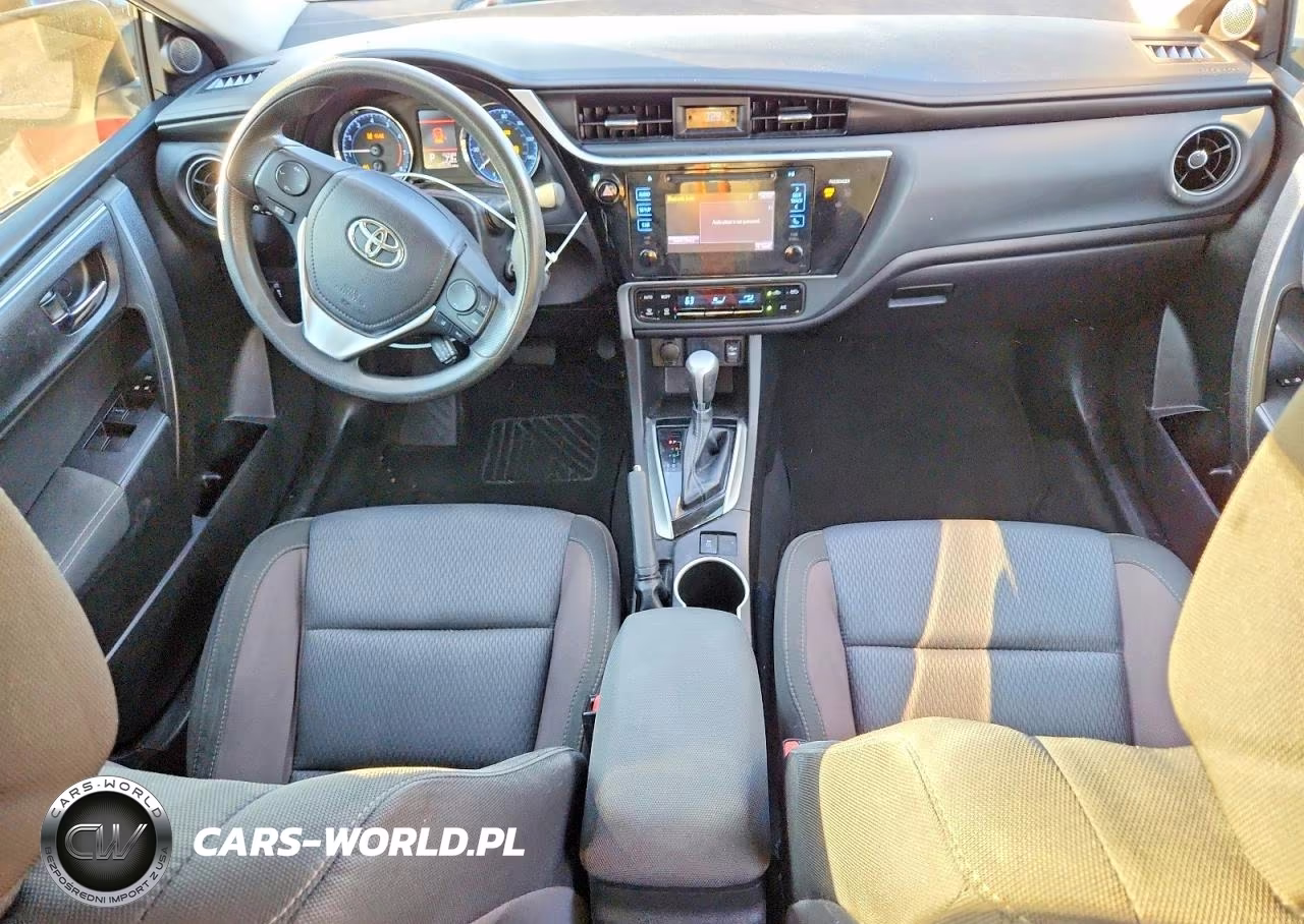 2017 Toyota Corolla Le VIN:5YFBURHEXHP726936 - 8