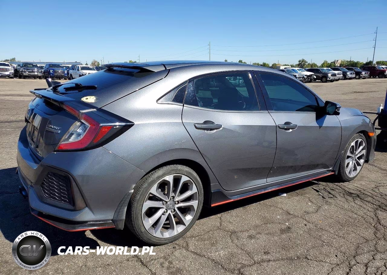 2018 Honda Civic Sport Touring VIN:SHHFK7H99JU240164 - 3