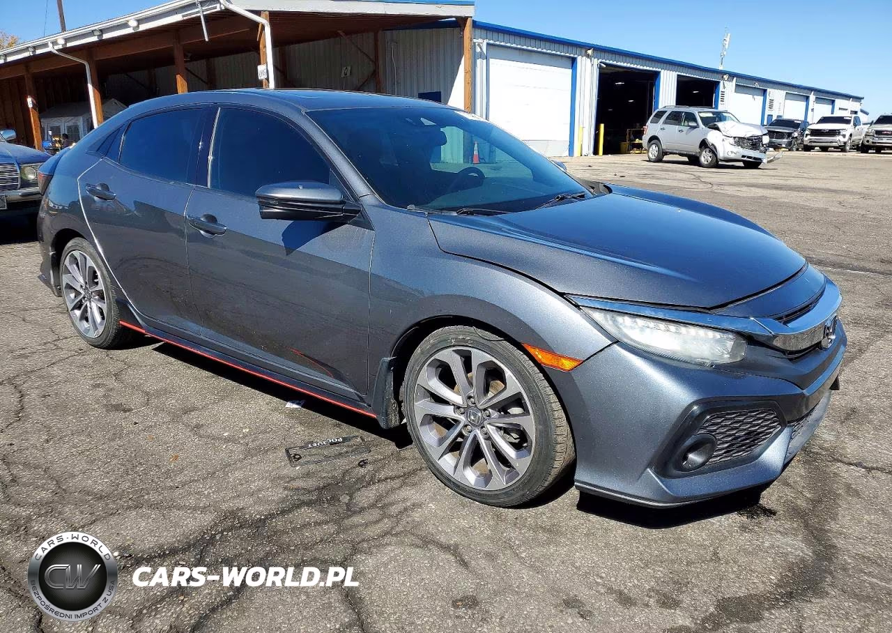 2018 Honda Civic Sport Touring VIN:SHHFK7H99JU240164 - 4