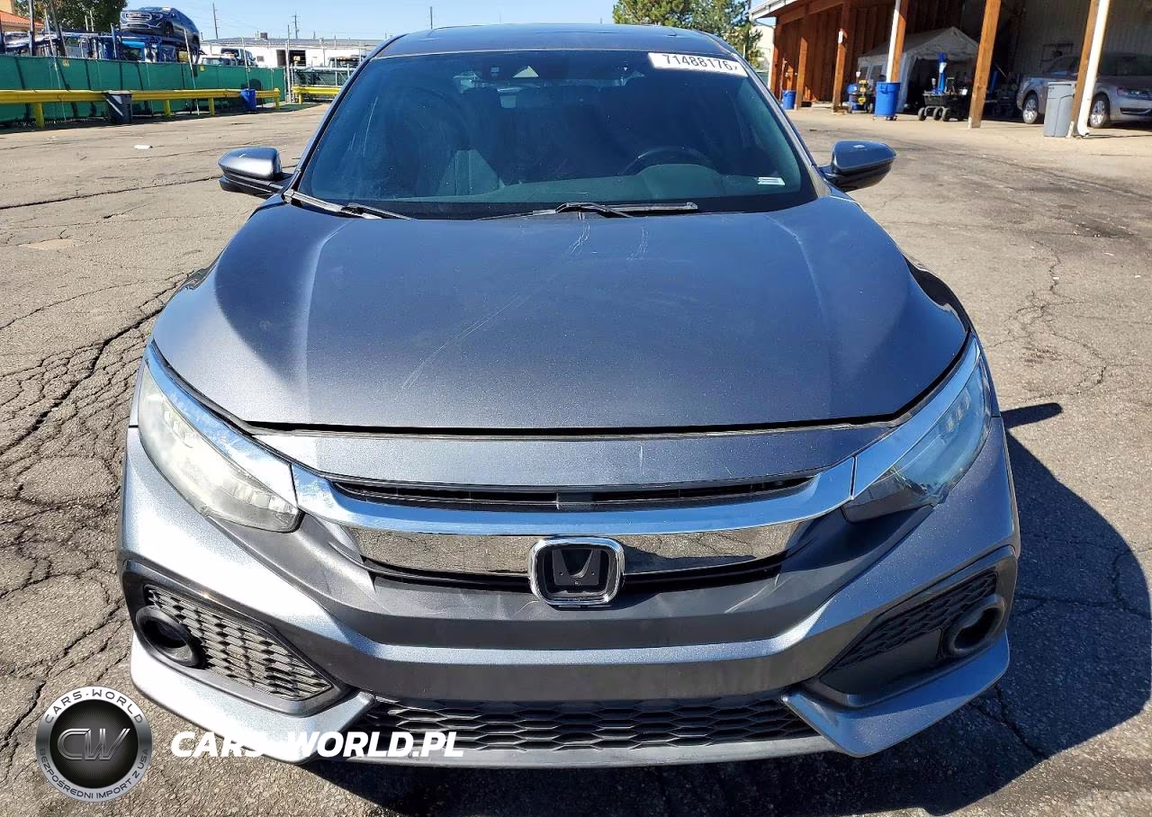 2018 Honda Civic Sport Touring VIN:SHHFK7H99JU240164 - 5