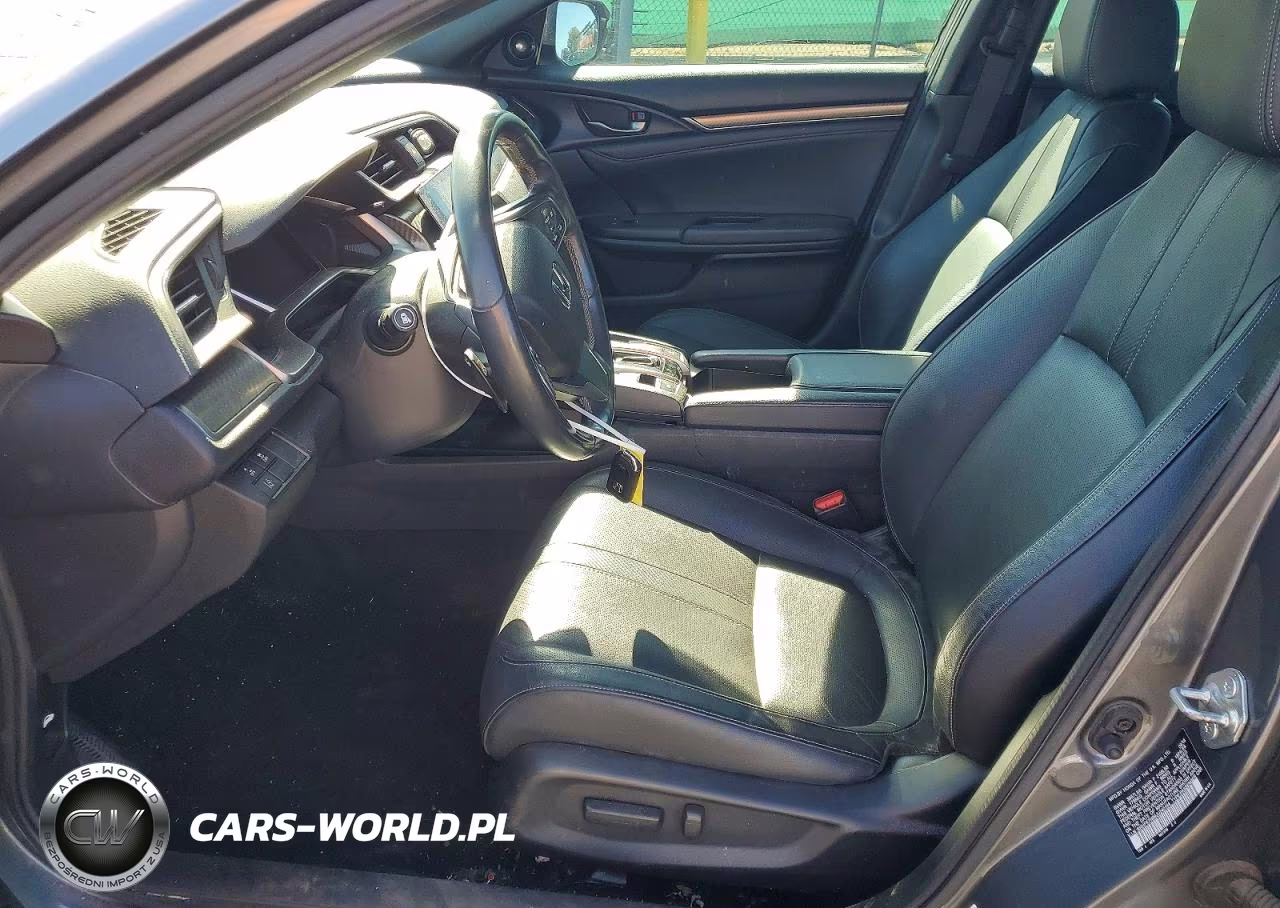 2018 Honda Civic Sport Touring VIN:SHHFK7H99JU240164 - 7