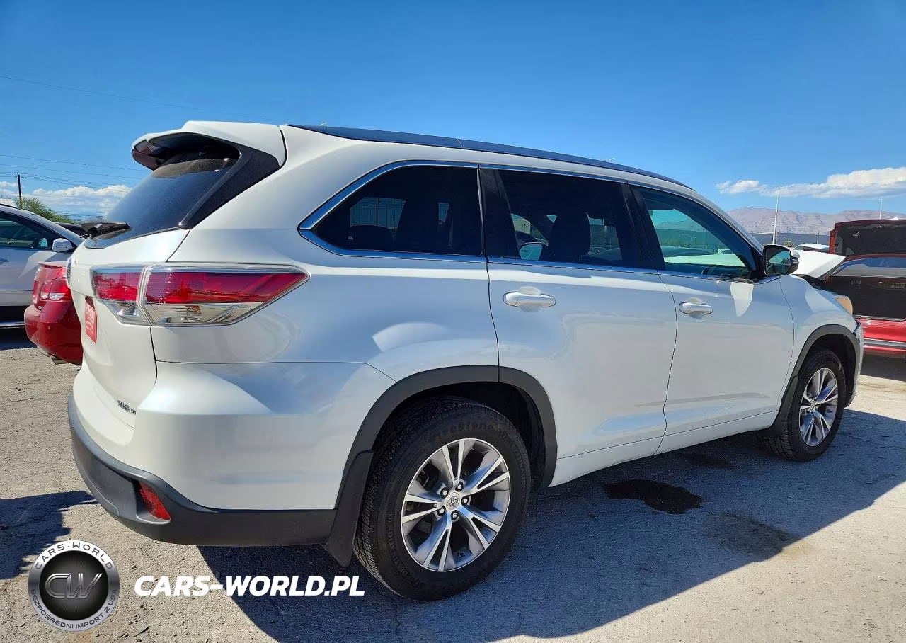 2014 Toyota Highlander Xle VIN:5TDJKRFH7ES021903 - 3