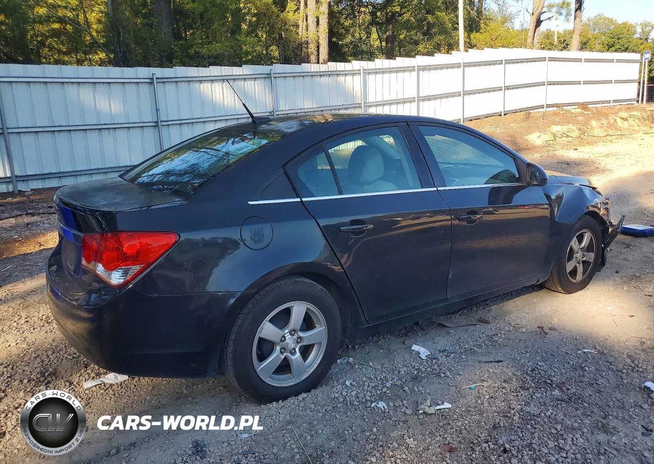 2013 Chevrolet Cruze Lt VIN:1G1PC5SB5D7148197 - 3