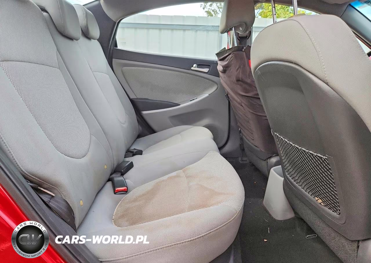 2013 Hyundai Accent Gls VIN:KMHCT4AE7DU451748 - 10