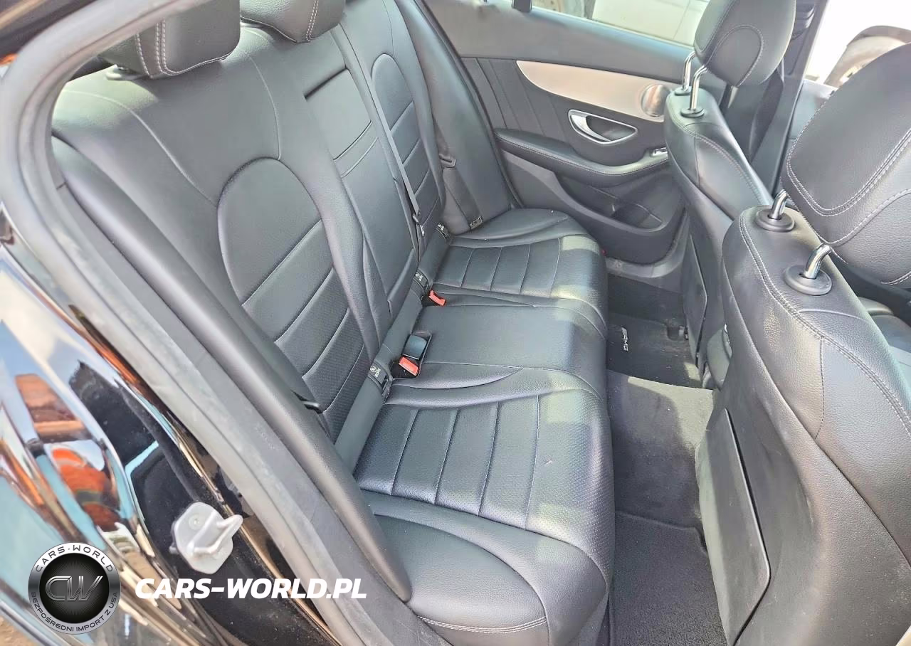 2018 Mercedes-Benz C 300 4Matic VIN:55SWF4KB7JU280743 - 10