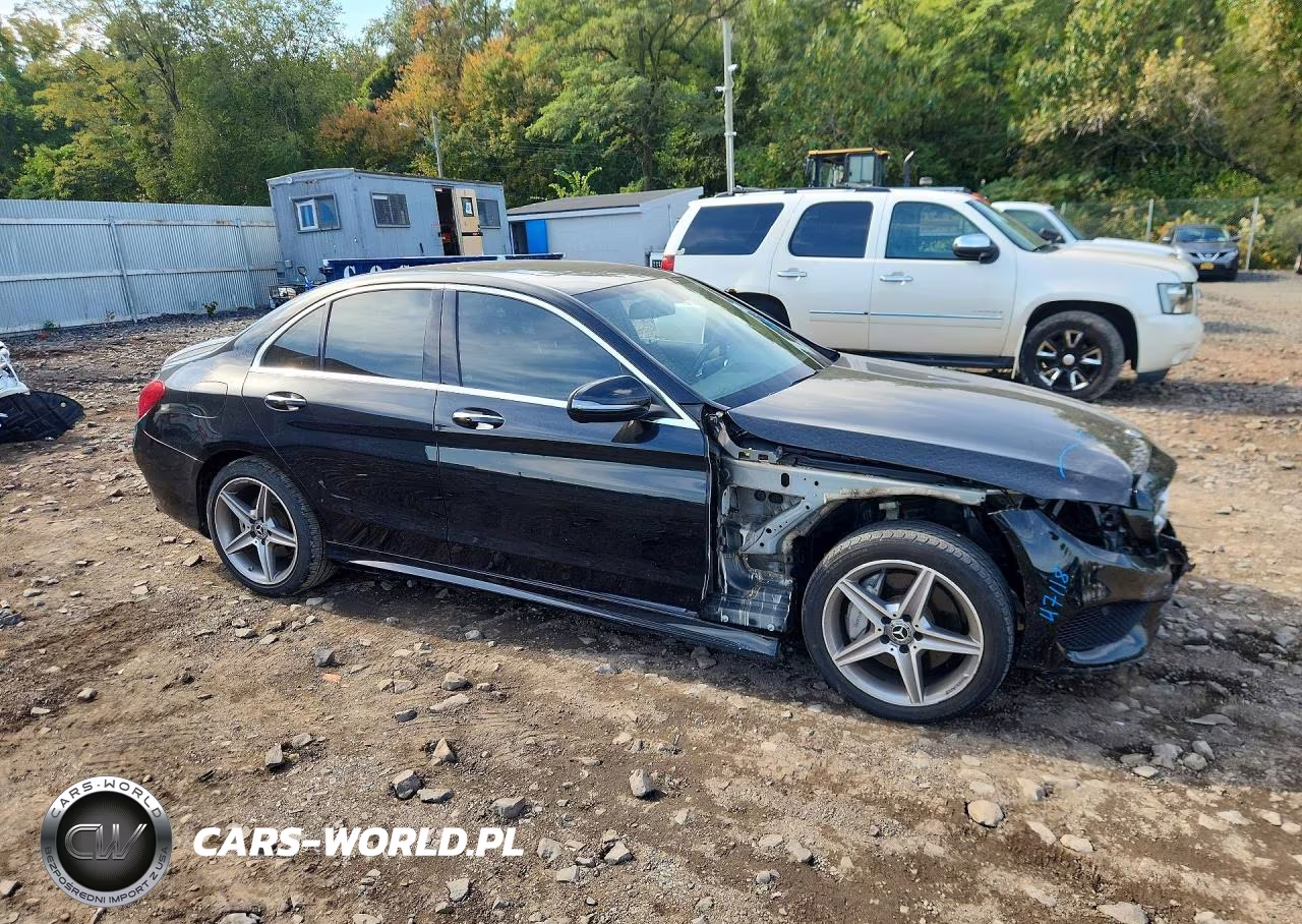 2018 Mercedes-Benz C 300 4Matic VIN:55SWF4KB7JU280743 - 4