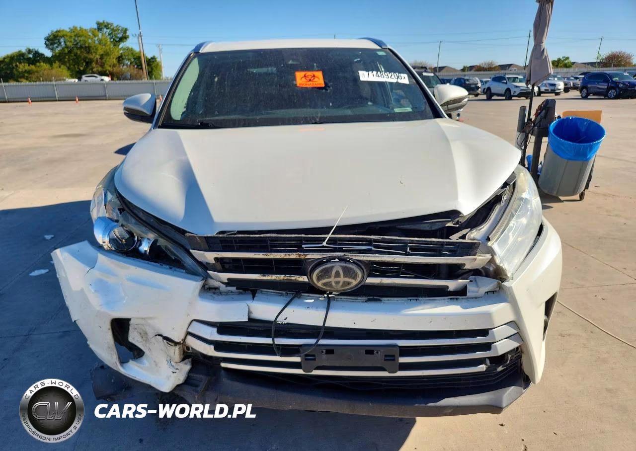 2018 Toyota Highlander Xle VIN:5TDKZRFH4JS533094 - 5