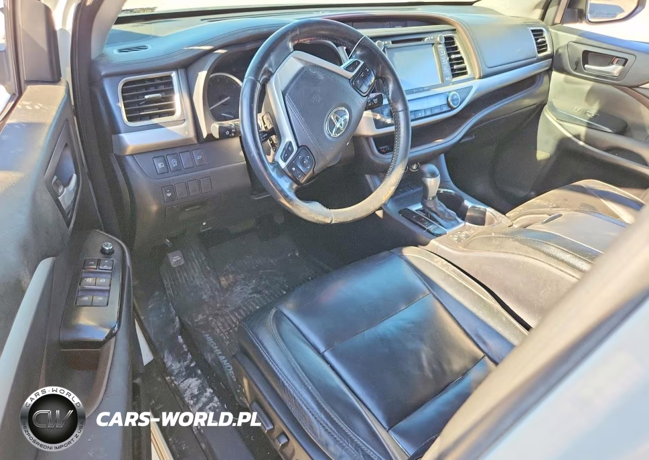 2018 Toyota Highlander Xle VIN:5TDKZRFH4JS533094 - 8