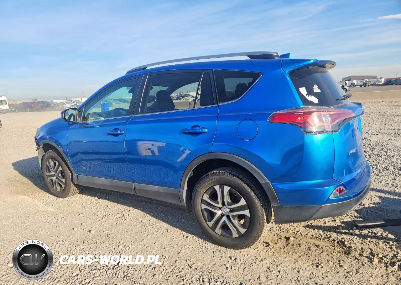 2017 Toyota Rav4 Le VIN:2T3BFREV2HW552493 - 2