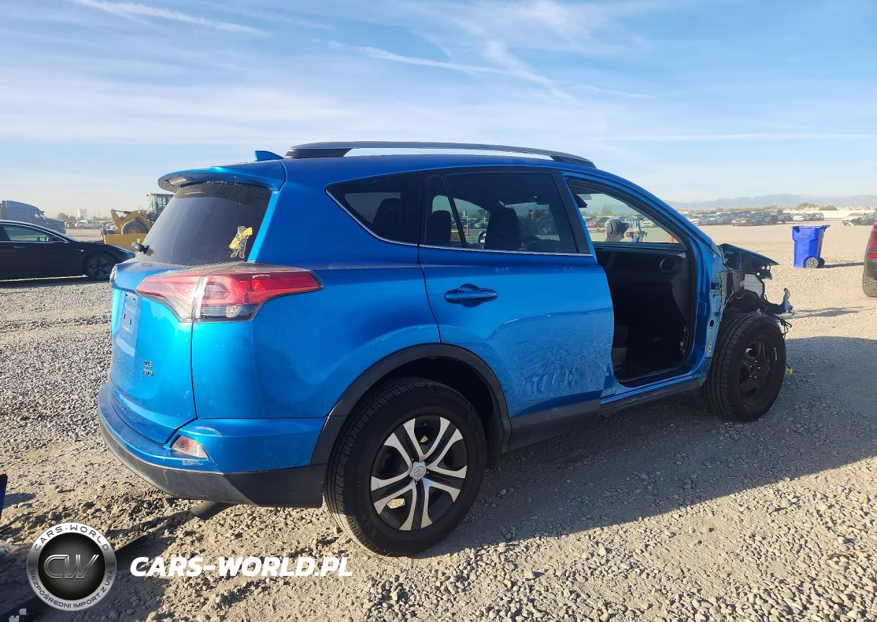 2017 Toyota Rav4 Le VIN:2T3BFREV2HW552493 - 3