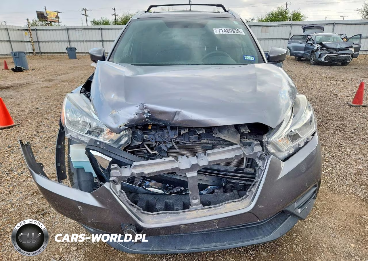 2018 Nissan Kicks Sv VIN:3N1CP5CU1JL522650 - 5
