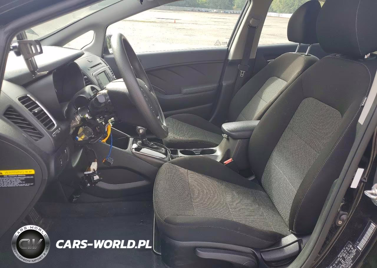2018 Kia Forte Lx VIN:3KPFK4A79JE268741 - 7