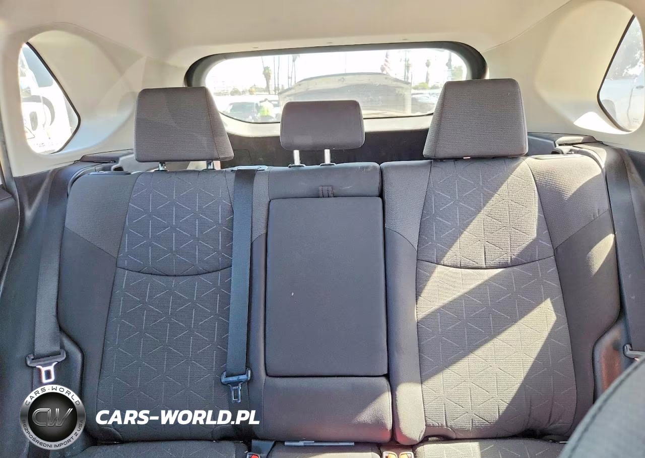2019 Toyota Rav4 Hybrid Xle VIN:2T3RWRFV7KW030012 - 10