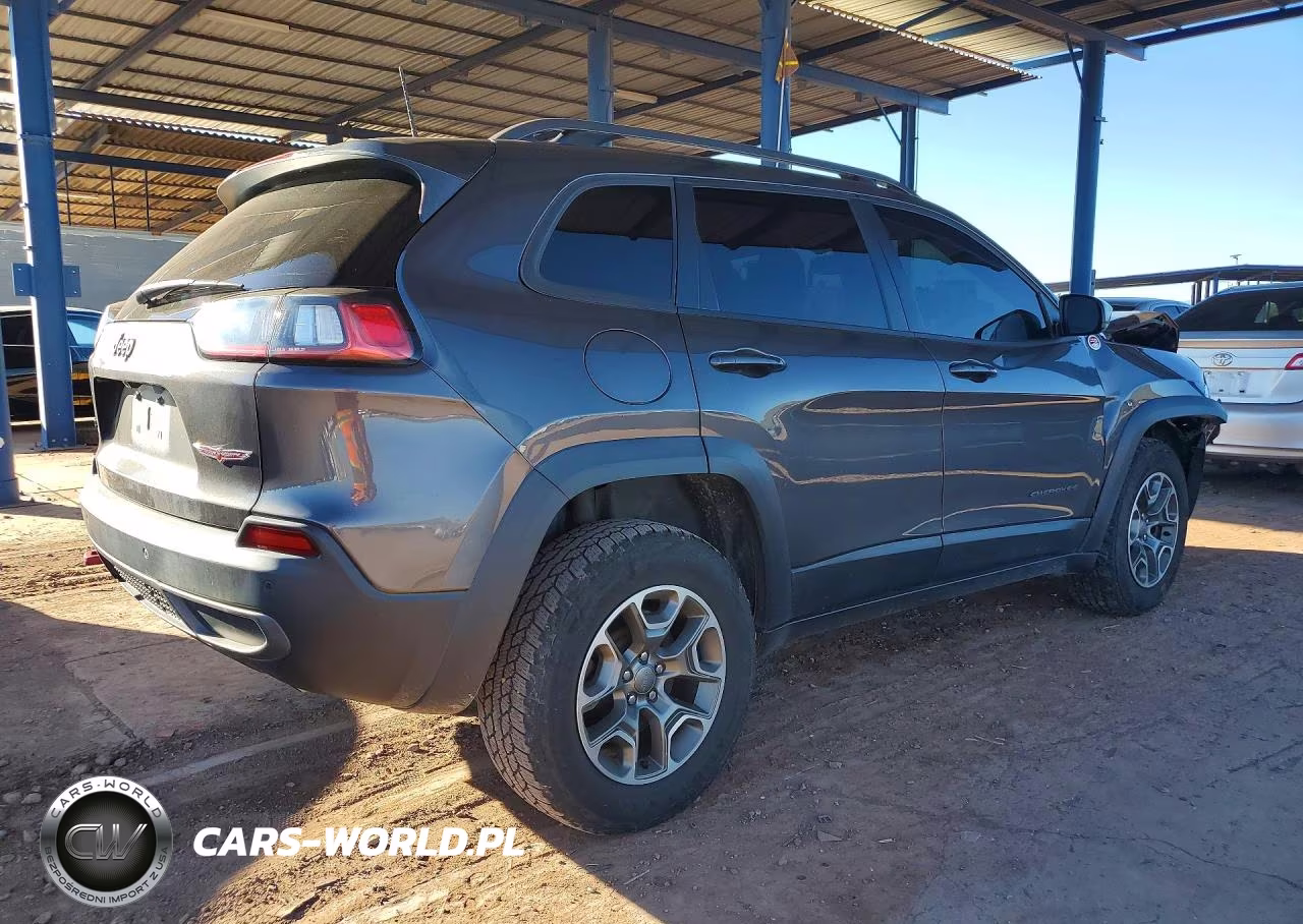 2020 Jeep Cherokee Trailhawk VIN:1C4PJMBX5LD539143 - 3