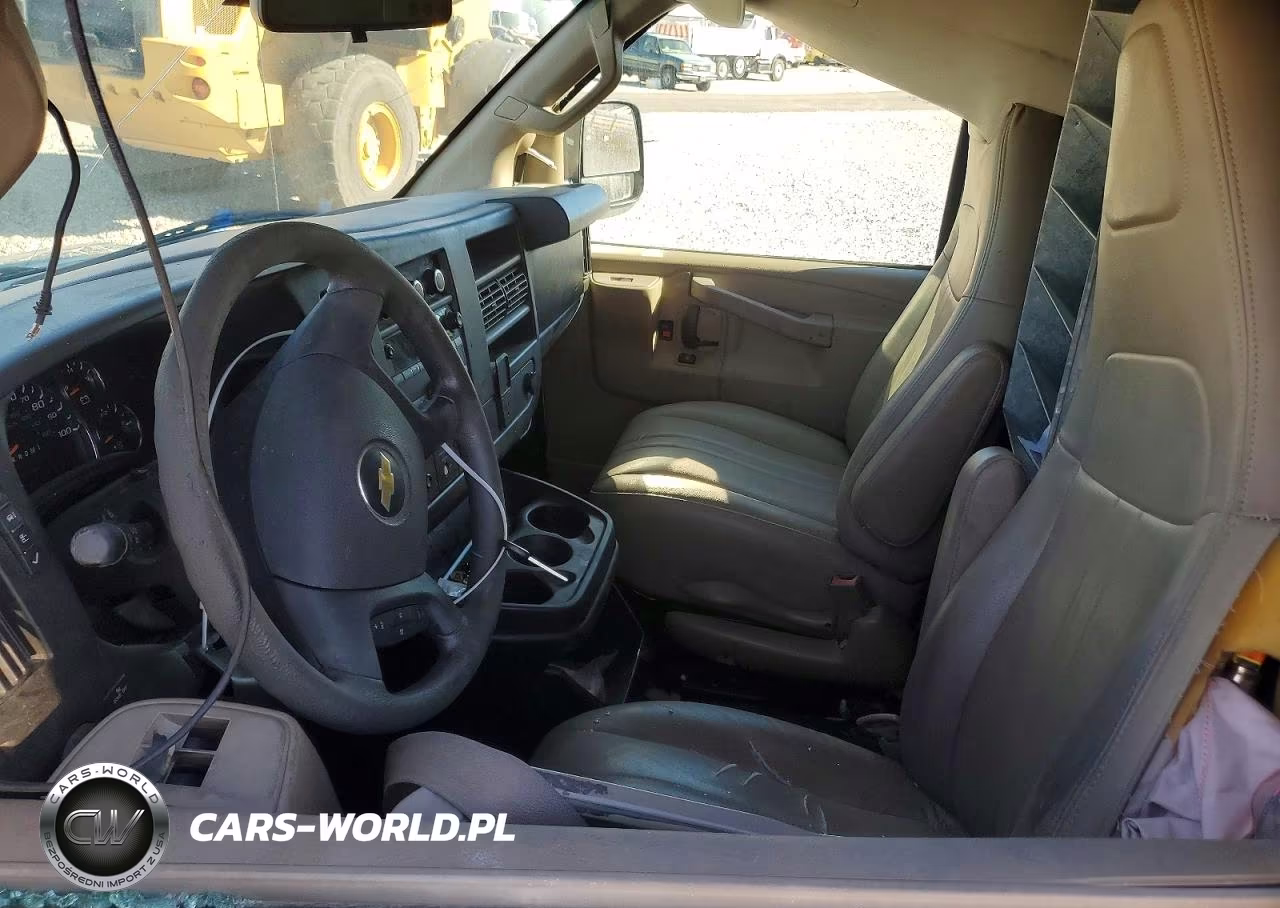 2019 Chevrolet Express 2500 Cargo Delivery Van VIN:1GCWGAFP4K1223011 - 7
