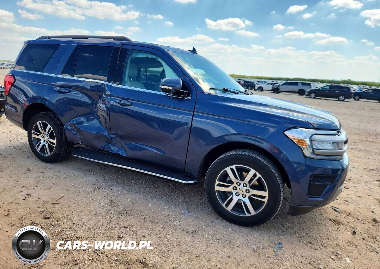 2022 Ford Expedition Xlt VIN:1FMJU1HT4NEA49351 - 4