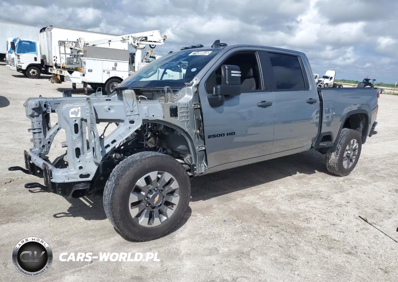 2024 Chevrolet Silverado C2500 Custom