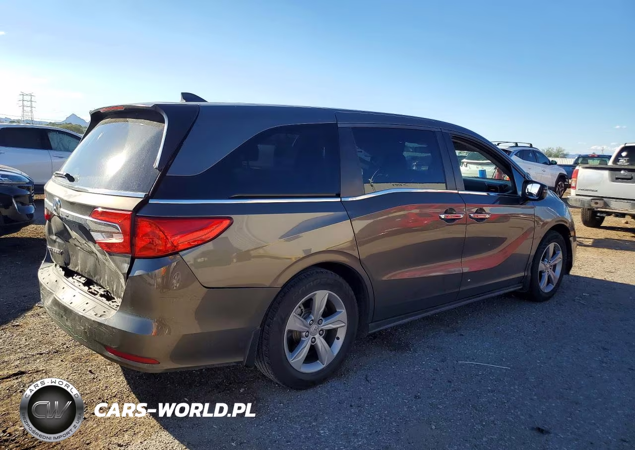 2018 Honda Odyssey Ex VIN:5FNRL6H56JB092171 - 3